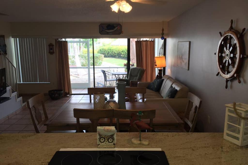 Licensed Mgr - 2/2 Villa - Oceanfront Beach Resort - Saltwater Lagoon & Marina! Key Largo Exterior photo